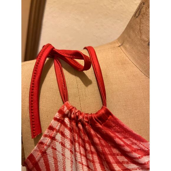 Cape Clique One Shoulder Tie Eye Graphic Cami Crop Top NWT Size 6 Medium - Picture 5 of 8